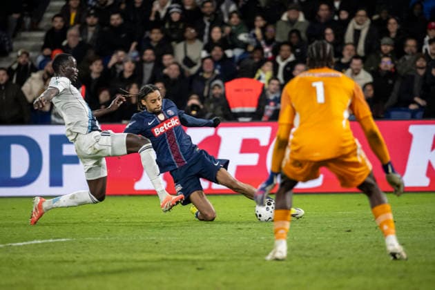 French Cup - PSG v Paris FC Paris Saint-Germain s French forward 11 Bradley Barcola during the French Cup round of 32 football match between Paris Saint-Germain (PSG) and Paris FC at the Parc des Princes stadium in Paris on January 12, 2026. Photo by Eliot Blondet ABACAPRESS.COM Paris France France  Copyright: xBlondetxEliot ABACAx