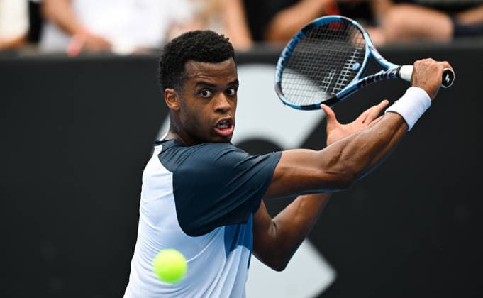 France™s Giovanni Mpetshi Perricard during his first round singles match at the ASB Classic Men™s ATP, Tennis Herren 250 tennis tournament at Manuka Doctor Arena, Auckland,New Zealand. Tuesday 13 January 2026. Photo: Andrew Cornaga z Auckland New Zealand Copyright: xAndrewxCornaga x