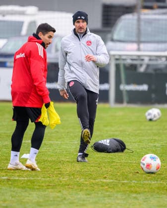 13.01.2026 - Fussball - 2. Fussball - Bundesliga - Saison 2025 2026 - 1. FC Nürnberg Nuernberg FCN ( Club ) - Training - Sportfoto Zink - xwoxzix - Danilo Soares (3, 1. FC Nürnberg FCN ) Miroslav Miro Klose ( Trainer 1. FC Nürnberg FCN )
