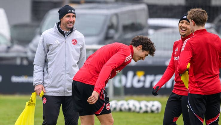 13.01.2026 - Fussball - 2. Fussball - Bundesliga - Saison 2025 2026 - 1. FC Nürnberg Nuernberg FCN ( Club ) - Training - Sportfoto Zink - xwoxzix - Miroslav Miro Klose ( Trainer 1. FC Nürnberg FCN ) Fabio Gruber (4, 1. FC Nürnberg FCN ) Julian Justvan (10, 1. FC Nürnberg FCN ) happy