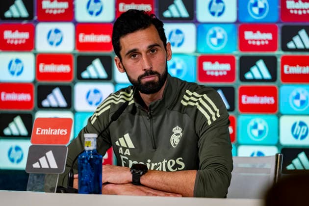 Real Madrid Training Session and press conference, PK, Pressekonferenz Alvaro Arbeloa, Head Coach of Real Madrid, speaks during the press conference ahead of the Copa del Rey match against Albacete BalompiŽ at Ciudad Real Madrid on January 13, 2026 in Madrid, Spain. Valdebebas Ciudad Real Madrid Madrid Spain Copyright: xAlbertoxGardinx AGardin_20260113_Real_Madrid_Training_0381