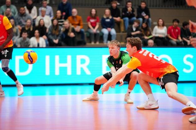 RECORD DATE NOT STATED Spielszene mit Mika Ahmann (1; BADEN VOLLEYS SSC Karlsruhe) Spielszene mit Mika Ahmann (1; BADEN VOLLEYS SSC Karlsruhe)