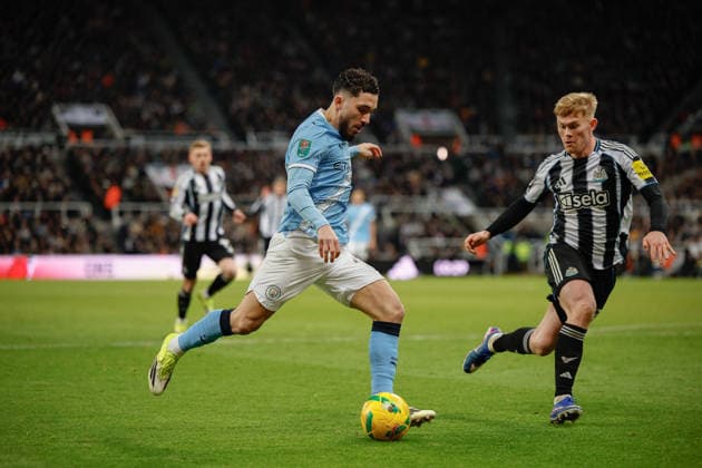 Newcastle United v Manchester City, EFL Cup, Semi Final First Leg Rayan Cherki of Manchester City shoots at goal during the Carabao Cup semi final leg 1 of 2 match between Newcastle United and Manchester City at St. James s Park, Newcastle, UK on 13 January 2026. Newcastle St. James s Park Tyne and Wear UK Editorial use only DataCo restrictions apply See www.football-dataco.com , Copyright: xCraigxCowanx PSI-23567-0132