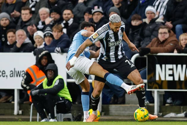 Newcastle United v Manchester City, EFL Cup, Semi Final First Leg Joelinton of Newcastle United battles with Matheus Nunes of Manchester Cityduring the Carabao Cup semi final leg 1 of 2 match between Newcastle United and Manchester City at St. James s Park, Newcastle, UK on 13 January 2026. Newcastle St. James s Park Tyne and Wear UK Editorial use only DataCo restrictions apply See www.football-dataco.com , Copyright: xCraigxCowanx PSI-23567-0146