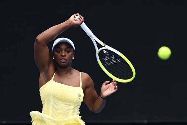 TENNIS AUSTRALIAN OPEN QUALIFYING, Sloane Stephens of the US in action against Olivia Gadecki of Australia during a qualifying session ahead of the Australian Open tennis tournament at Melbourne Park in Melbourne, Wednesday, January 14, 2026. ( NO ARCHIVING, EDITORIAL USE ONLY MELBOURNE VICTORIA AUSTRALIA  Copyright: xJOELxCARRETTx 20260114142708882076