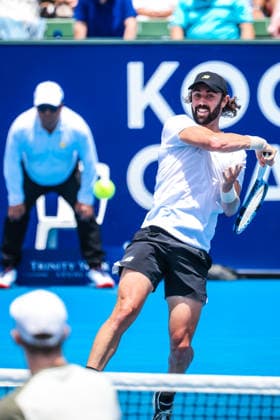 January 14, 2026, Melbourne, Victoria, Australia: Jordan Thompson of Australia plays against Denis Shapovalov of Canada on Day 2 of the 2026 Kooyong Classic. Denis Shapovalov 1 - 2 Jordan Thompson Melbourne Australia - ZUMAs197 20260114_aaa_s197_025 Copyright: xChrisxPutnamx