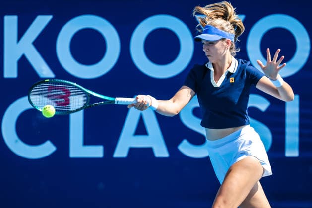 January 14, 2026, Melbourne, Victoria, Australia: Katie Boulter of Great Britain plays against Elizabeth Mandlik of USA on Day 2 of the 2026 Kooyong Classic Elizabeth Mandlik of USA won Katie Boulter of Great Britain Melbourne Australia - ZUMAs197 20260114_aaa_s197_030 Copyright: xChrisxPutnamx