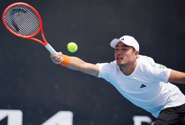 (260114) -- MELBOURNE, Jan. 14, 2026 -- Wu Yibing of China competes during the men s singles qualifying 2nd round match against Nicolas Mejia of Columbia at Australian Open tennis tournament in Melbourne, Australia, Jan. 14, 2026. (Photo by Xinhua) (SP)AUSTRALIA-MELBOURNE-TENNIS-AUSTRALIAN OPEN-MEN S SINGLES-QUALIFYING WangxShen 