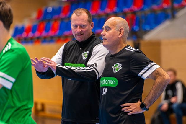 Heidmar Felixson (TSV Hannover-Burgdorf, Co-Trainer) Juan Carlos Pastor (TSV Hannover-Burgdorf, Trainer) (v.l.), Trainingsauftakt TSV Hannover-Burgdorf (13.01.2026,(Hannover, GER), Copyright: xJanxGuentherx xTSVxHannover-Burgdorfx