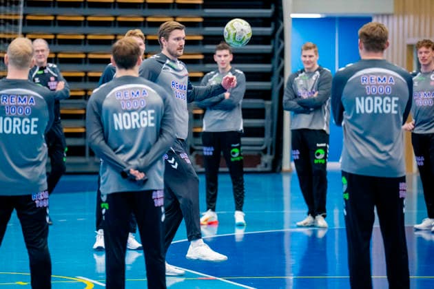 Handball European Championship Bekkestua 20260114 Vetle Ronningen at the handball boys training in Nadderud arena before the European Handball Championship matches Photo Stian Lysberg Solum NTB Bekkestua Norway EDITORIAL USE ONLY RESTRICTED USE FOR BETTING COMPANIES  Copyright: xStianxLysbergxSolumx xNTBx