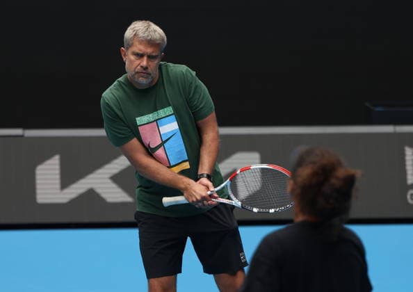 TENIS AUSTRALIAN OPEN 2026 14012026 N Z NAOMI OSAKA I TOMASZ WIKTOROWSKI PODCZAS TRENINGU PRZED AUSTRALIAN OPEN W MELBOURNE MARCIN CHOLEWINSKI NEWSPIX.PL TENIS AUSTRALIAN OPEN 2026 14012026 NAOMI OSAKA AND TOMASZ WIKTOROWSKI DURING PRACTICE SESSION BEFORE AUSTRALIAN OPEN IN MELBOURNE NEWSPIX.PL --- newspix.pl 