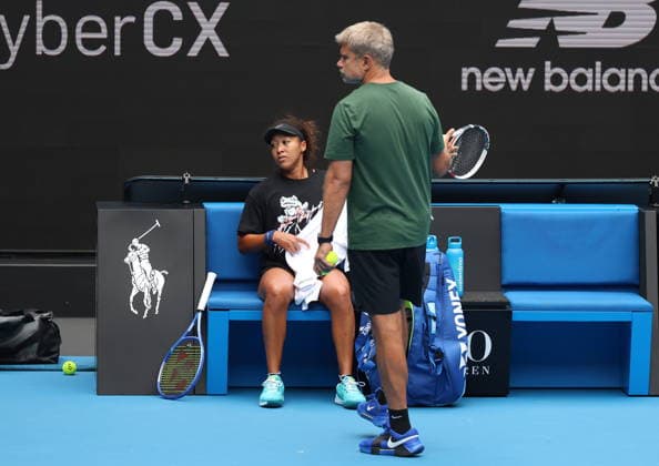 TENIS AUSTRALIAN OPEN 2026 14012026 N Z NAOMI OSAKA I TOMASZ WIKTOROWSKI PODCZAS TRENINGU PRZED AUSTRALIAN OPEN W MELBOURNE MARCIN CHOLEWINSKI NEWSPIX.PL TENIS AUSTRALIAN OPEN 2026 14012026 NAOMI OSAKA AND TOMASZ WIKTOROWSKI DURING PRACTICE SESSION BEFORE AUSTRALIAN OPEN IN MELBOURNE NEWSPIX.PL --- newspix.pl 