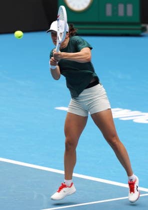 TENIS AUSTRALIAN OPEN 2026 14012026 N Z IGA SWIATEK PODCZAS TRENINGU PRZED AUSTRALIAN OPEN W MELBOURNE MARCIN CHOLEWINSKI NEWSPIX.PL TENIS AUSTRALIAN OPEN 2026 14012026 IGA SWIATEK DURING PRACTICE SESSION BEFORE AUSTRALIAN OPEN IN MELBOURNE NEWSPIX.PL --- newspix.pl 