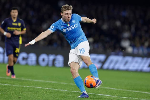 SSC Napoli vs Parma Napoli s Danish forward Rasmus Hojlund controls the ball during the Serie A football match between SSC Napoli and Parma at the Diego Armando Maradona Stadium in Naples, January 14, 2026. _BPH0977 Copyright: xAntonioxBalascox