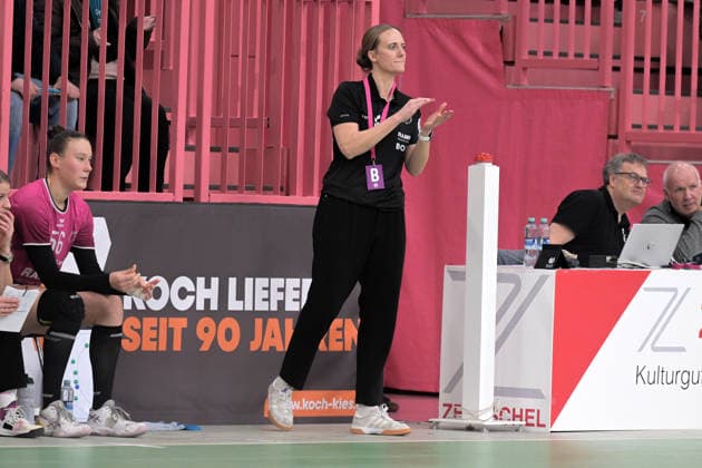 Miriam Hirsch (TusSies Metzingen, Trainerin) TusSies Metzingen vs. HSG Blomberg-Lippe, Handball, Alsco HBF, 13.Ligaspieltag, Saison 2025 2026, 14.01.2026 TusSies Metzingen vs. HSG Blomberg-Lippe, Handball, Alsco HBF, 13.Ligaspieltag, Saison 2025 2026, 14.01.2026 Tuebingen Copyright: xEibner-Pressefoto TobiasxBaurx EP_TBR