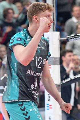 Siebe Korenblek (Powervolleys Düren, 12) ballt die Fäuste, Aktion, Action, Spielszene, 14.01.2026, Düren (Deutschland), Volleyball, 1. Bundesliga Männer, SWD Powervolleys Düren - VfB Friedrichshafen