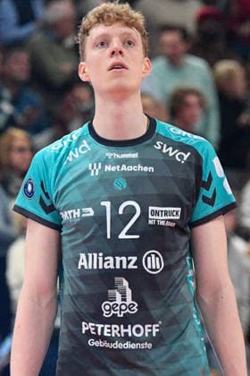 Siebe Korenblek (Powervolleys Düren, 12) nachdenklich, grübelnd, besorgt, pessimistisch, 14.01.2026, Düren (Deutschland), Volleyball, 1. Bundesliga Männer, SWD Powervolleys Düren - VfB Friedrichshafen