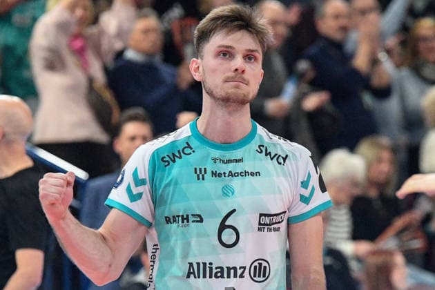 Troy Arthur Gooch (Powervolleys Düren, 6) ballt eine Faust, Aktion, Action, Spielszene, 14.01.2026, Düren (Deutschland), Volleyball, 1. Bundesliga Männer, SWD Powervolleys Düren - VfB Friedrichshafen