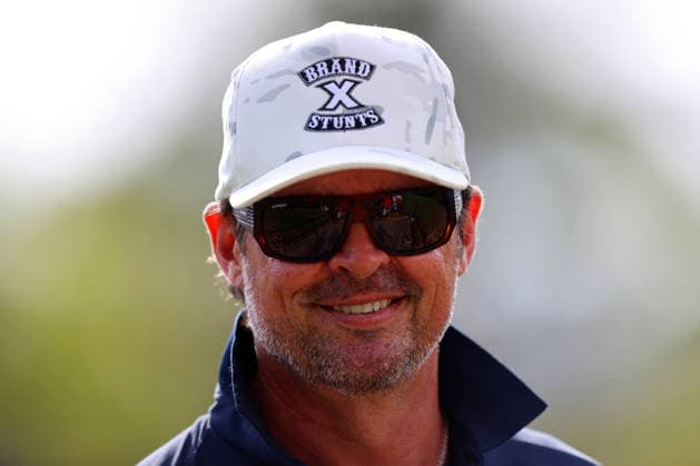 January 14, 2026 - Actor Karl Urban flashes a smile during a Pro-Am prior to the 2026 Sony Open in Hawaii at Waialae Country Club in Honolulu, HI - CSM Honolulu USA - ZUMAc04_ 20260114_zma_c04_156 Copyright: xAndrewxLeex