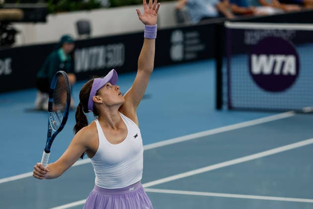 January 15, 2026, Adelaide, South Australia, Australia: KIMBERLY BIRRELL of Australia in action during her quarter final win over J. Cristian of Romania 5:7, 6:1, 7:5, during the 2026 Adelaide International Tennis Tournament Adelaide Australia - ZUMAw216 20260115_zsp_w216_027 Copyright: xMarkxWilloughbyx
