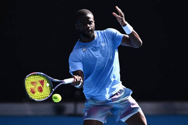 TENNIS AUSTRALIAN OPEN, Frances Tiafoe of the US in action against Novak Djokovic of Serbia during a charity match ahead of the Australian Open tennis tournament at Melbourne Park in Melbourne, Thursday, January 15, 2026. ( NO ARCHIVING, EDITORIAL USE ONLY MELBOURNE VICTORIA AUSTRALIA  Copyright: xJOELxCARRETTx 20260115154873913088
