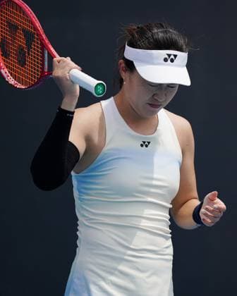 (260115) -- MELBOURNE, Jan. 15, 2026 -- Zhu Lin of China reacts during the women s singles qualifying final round match against Marina Stakusic of Canada at Australian Open tennis tournament in Melbourne, Australia, Jan. 15, 2026. (Photo by Xinhua) (SP)AUSTRALIA-MELBOURNE-TENNIS-AUSTRALIAN OPEN-WOMEN S SINGLES-QUALIFYING WangxShen 
