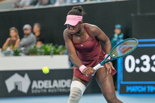 January 15, 2026, Adelaide, South Australia, Australia: VICTORIA MBOKO of Canada in action in her quarter final win over M. KEYS of USA 6:4, 4:6, 6:2, during the 2026 Adelaide International Tennis Tournament Adelaide Australia - ZUMAw216 20260115_zsp_w216_077 Copyright: xMarkxWilloughbyx