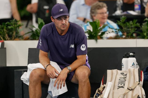 January 15, 2026, Adelaide, South Australia, Australia: TOMMY PAUL of USA rests between points during his quarter final win over A. VUKIC of Australia 6:3, 6:2, during the 2026 Adelaide International Tennis Tournament Adelaide Australia - ZUMAw216 20260115_zsp_w216_123 Copyright: xMarkxWilloughbyx
