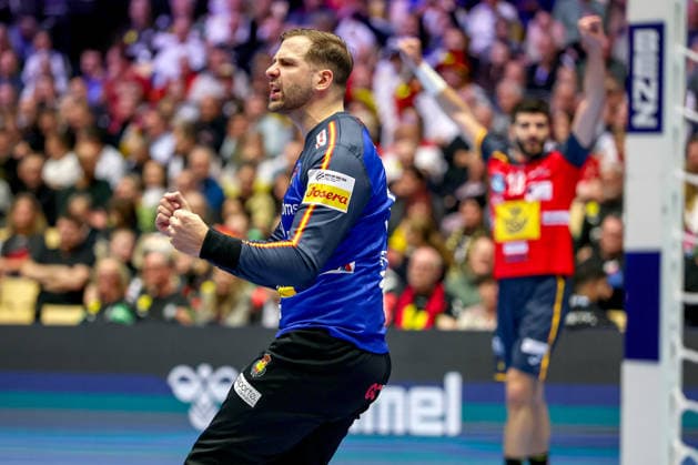 15.01.2026, Handball, Men s EHF EURO 2026, Spanien - Serbien, Jyske Bank Boxen in Herning, Dänemark, Preliminary Round: Sergey Hernandez Ferrer (Espania 25) jubelnd Dänemark