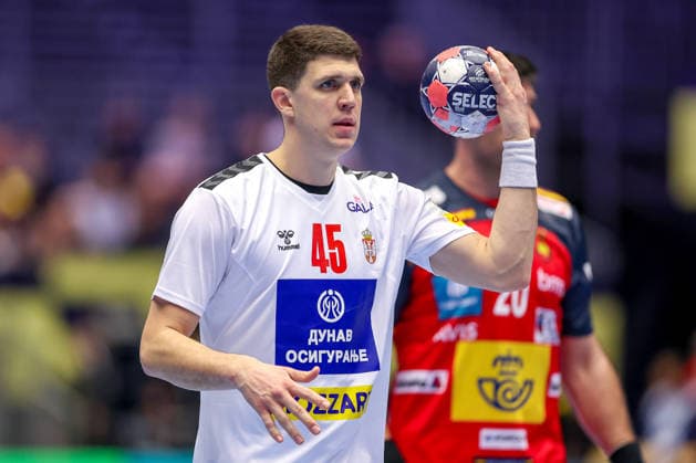 15.01.2026, Handball, Men s EHF EURO 2026, Spanien - Serbien, Jyske Bank Boxen in Herning, Dänemark, Preliminary Round: Darko Djukic (Serbien 45) Dänemark