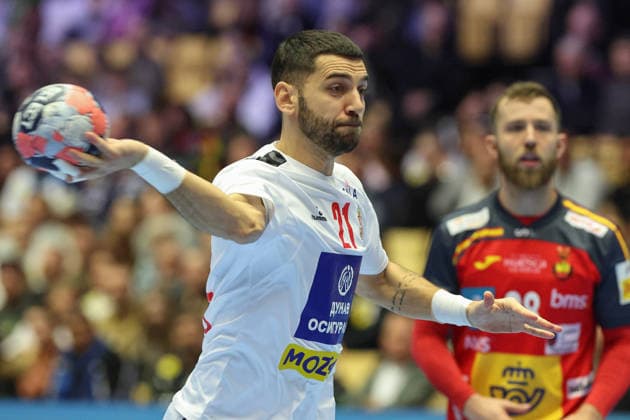 Spanien - Serbien, EHF EM 2026 Vanja Ilic (Serbien, 21) beim Siebenmeter. Handball EHF Europameisterschaft, Länderspiel zwischen Spanien und Serbien am 15. Januar 2026 in Herning (Dänemark)., Herning Dänemark Jyske Bank Boxen