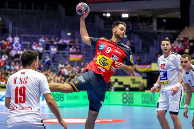 15.01.2026, Handball, Men s EHF EURO 2026, Spanien - Serbien, Jyske Bank Boxen in Herning, Dänemark, Preliminary Round: Ian Tarrafeta Serrano (Espania 09) Dänemark