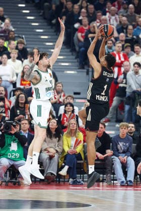Oscar da Silva (FC Bayern Basketball, 01) mit Juancho Hernangomez (Panathinaikos AKTOR Athen, 41), GER, FC Bayern Basketball vs. Panathinaikos AKTOR Athen, Basketball, Euroleague, 22. Spieltag, Saison 2025 2026, 15.01.2026, GER, FC Bayern Basketball vs. Panathinaikos AKTOR Athen, Basketball, Euroleague, 22. Spieltag, Saison 2025 2026, 15.01.2026 Muenchen Copyright: xEibner-Pressefoto JennixMaulx EP_JML