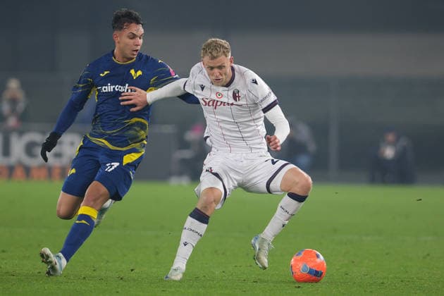 Hellas Verona FC v Bologna FC 1909 - Serie A Giovane Santana Do Nascimento of Hellas Verona FC participates in the soccer match between Hellas Verona FC and Bologna FC, MD16 of the Serie A Enilive Italian soccer championship 2025 2026 at Marcantonio Bentegodi Stadium in Verona, Italy, on January 15, 2026. Verona Italy  Copyright: xRobertoxTommasinix originalFilename:tommasini-hellasve260115_npudi.jpg