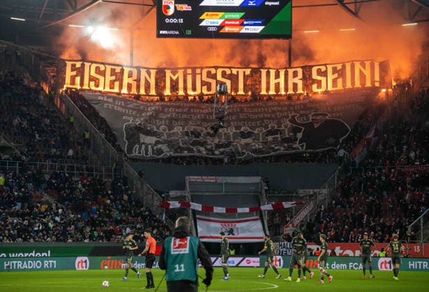Fußball, Herren, Saison 2025 26, 1. Bundesliga (17. Spieltag), FC Augsburg - 1. FC Union Berlin, Fans von Union mit Choreografie, 15.01. 2026, *** Soccer, Men, Season 2025 26, 1 Bundesliga 17 Matchday , FC Augsburg 1 FC Union Berlin, Fans of Union with choreography, 15 01 2026, Copyright: xMatthiasxKochx