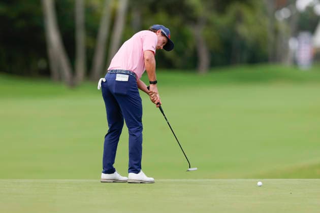January 15, 2026, Honolulu, Hawaii, USA: DAVID FORD putts on the 10th Green during Round 1 of the 2026 Sony Open in Honolulu, Hawaii on January 15, 2026. Honolulu USA - ZUMAm310 20260115_zsp_m310_002 Copyright: xElliotxMilesx