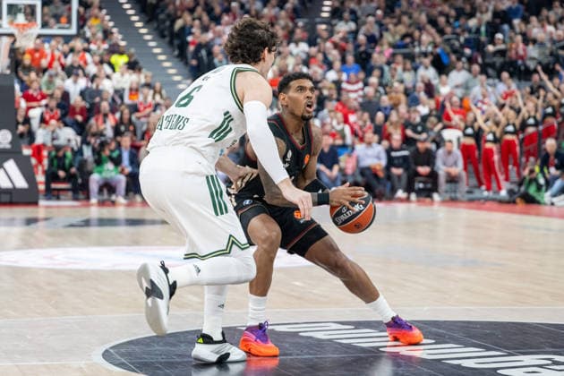 Cedi Osman 6 (Panathinaikos Aktor Athen), Xavier Rathan-Mayes 4 (FC Bayern Basketball), FC Bayern Basketball vs. Panathinaikos Aktor Athen, EuroLeague 22. Spieltag, 15.01.2026 Muenchen Bayern Deutschland