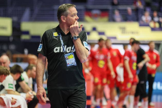 Deutschland - Österreich, EHF EM 2026 Trainer Alfred Gislason (Deutschland). Handball EHF Europameisterschaft, Länderspiel zwischen Deutschland und Österreich am 15. Januar 2026 in Herning (Dänemark)., Herning Dänemark Jyske Bank Boxen
