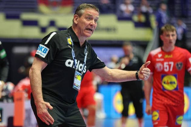 Deutschland - Österreich, EHF EM 2026 Trainer Alfred Gislason (Deutschland). Handball EHF Europameisterschaft, Länderspiel zwischen Deutschland und Österreich am 15. Januar 2026 in Herning (Dänemark)., Herning Dänemark Jyske Bank Boxen