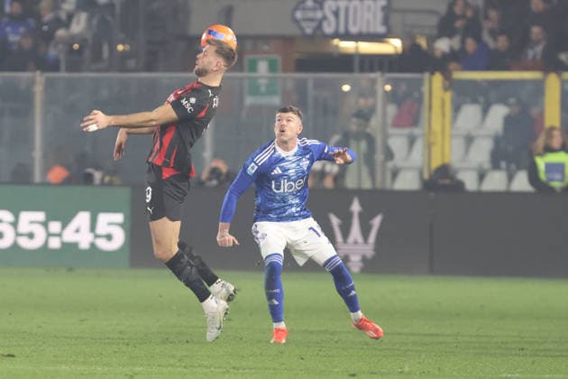 ComoÕs AC MilanÕs Niclas Fullkrug during the Serie A soccer match between Como and Milan at the Giuseppe Sinigaglia stadium in Como, north Italy - January 15, 2026 - Soccer.  Copyright: xAntonioxSaiai LaPressex