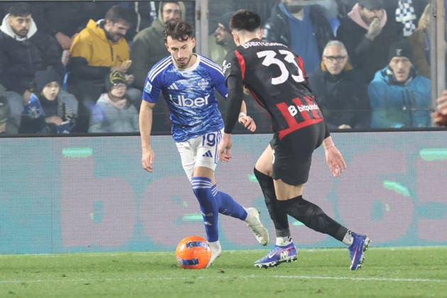 ComoÕs ComoÕs Nicolas Kuehn during the Serie A soccer match between Como and Milan at the Giuseppe Sinigaglia stadium in Como, north Italy - January 15, 2026 - Soccer.  Copyright: xAntonioxSaiai LaPressex