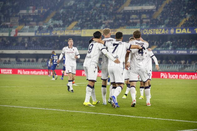 Jens Odgaard of Bologna FC celebrates with team during Hellas Verona FC vs Bologna BFC, 16Â° Serie A Enilive 2025-26 game at Marcantonio Bentegodi stadium in Verona (VR), Italy, on January 15, 2026.  Copyright: xDavidexCasentini IPAxSportx xipa-agency.netx xx IPA_70112467 IPA_Agency_IPA70112467