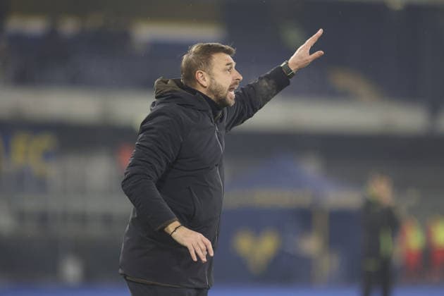 Paolo Zanetti Head Coach of Hellas Verona FC gestures during Hellas Verona FC vs Bologna BFC, 16Â° Serie A Enilive 2025-26 game at Marcantonio Bentegodi stadium in Verona (VR), Italy, on January 15, 2026.  Copyright: xDavidexCasentini IPAxSportx xipa-agency.netx xx IPA_70112621 IPA_Agency_IPA70112621