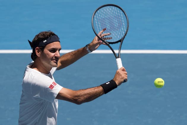 January 16, 2026: Roger Federer of Switzerland practises on Rod Laver Arena ahead of his guest appearance at the opening ceremony where he will play against other past winners of the 2026 Australian Open in Melbourne, Australia. Cal Media Melbourne Australia - ZUMAc04_ 20260116_faf_c04_012 Copyright: xSydneyxLowx
