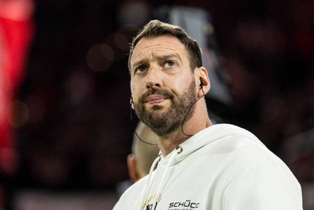 2. Fussball Bundesliga; Fortuna Düsseldorf 1895 - DSC Arminia Bielefeld; 16.01.2026 Michel Kniat (Trainer DSC Arminia Bielefeld) 2. Fussball Bundesliga, Fortuna Düsseldorf 1895 - DSC Arminia Bielefeld, Düsseldorf, Merkur Spiel-Arena am 16.01.2026 DFL REGULATIONS PROHIBIT ANY USE OF PHOTOGRAPHS AS IMAGE SEQUENCES AND OR QUASI-VIDEO.