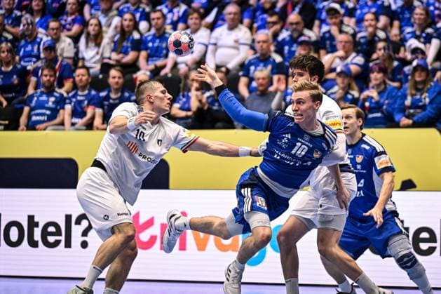 Gisli Kristjansson of Iceland during Men s EHF Euro 2026 - Iceland vs Italy, Handball match in Kristianstad, Sweden, January 16 2026  Copyright: xLuigixCanu IPAxSportx xipa-agency.netx xx IPA_70138797 IPA_Agency_IPA70138797