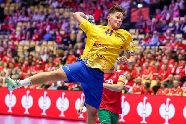 16.01.2026, Handball, Men s EHF EURO 2026, Portugal - Rumänien, Jyske Bank Boxen in Herning, Dänemark, Preliminary Round: Daniel Stanciuc (Romania 44) Dänemark
