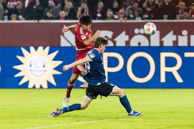 2. Fussball Bundesliga; Fortuna Düsseldorf 1895 - DSC Arminia Bielefeld; 16.01.2026 Zweikampf Satoshi Tanaka (Fortuna Düsseldorf, 16) Maximilian Großer (DSC Arminia Bielefeld, 19) 2. Fussball Bundesliga, Fortuna Düsseldorf 1895 - DSC Arminia Bielefeld, Düsseldorf, Merkur Spiel-Arena am 16.01.2026 DFL REGULATIONS PROHIBIT ANY USE OF PHOTOGRAPHS AS IMAGE SEQUENCES AND OR QUASI-VIDEO.