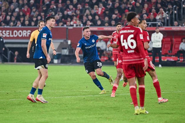 16.01.2026, Fussball, 2. Bundesliga, 18. Spieltag Saison 2025 2026, Fortuna Düsseldorf - DSC Arminia Bielefeld, Torchance Marius Wörl (DSC Arminia Bielefeld) xRHR-FOTO TKx