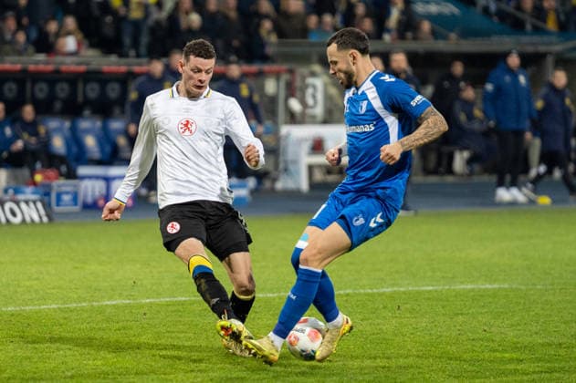Deutschland, Fussball, 2. Bundesliga, Eintracht Braunschweig - 1. FC Magdeburg am 16.01. in Braunschweig (Eintracht-Stadion): Erencan Yardimci (Eintracht Braunschweig 9)